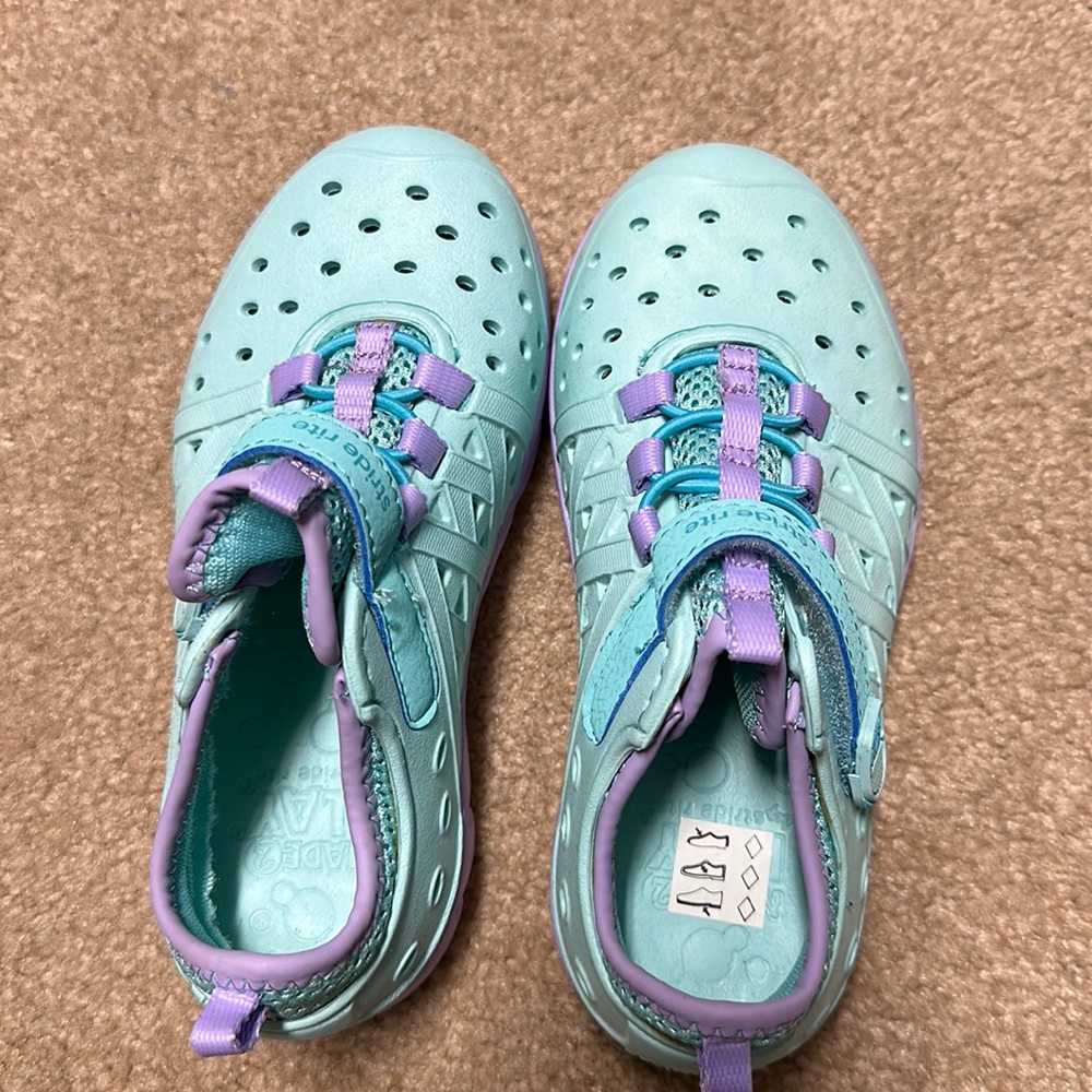 Stride Rite Made 2 Play Shoes